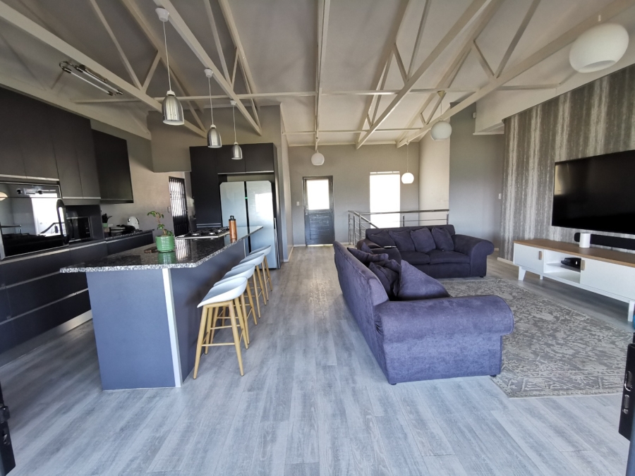 4 Bedroom Property for Sale in Beacon Bay Eastern Cape